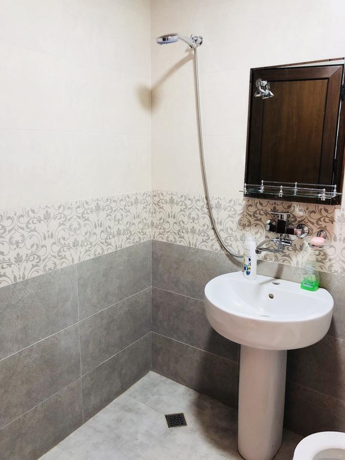 بيت ضيافة كيريا تبليسي المظهر الخارجي الصورة